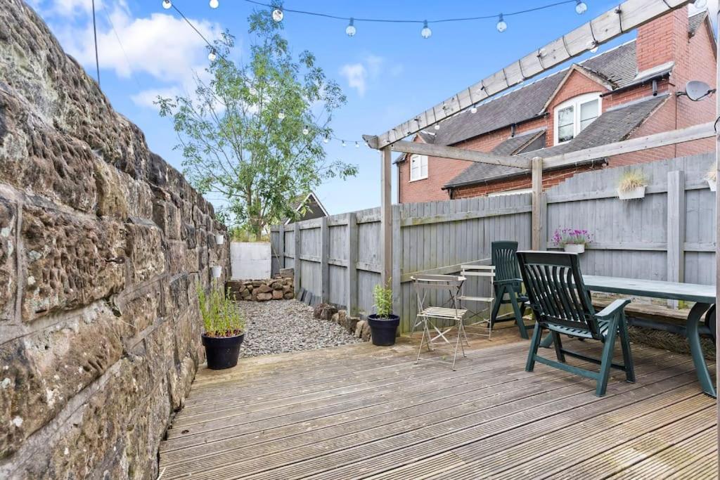 Villa The Old Post Office 5 Mins Drive To Alton Towers Extérieur photo